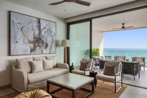 Hotel Crystal Sands