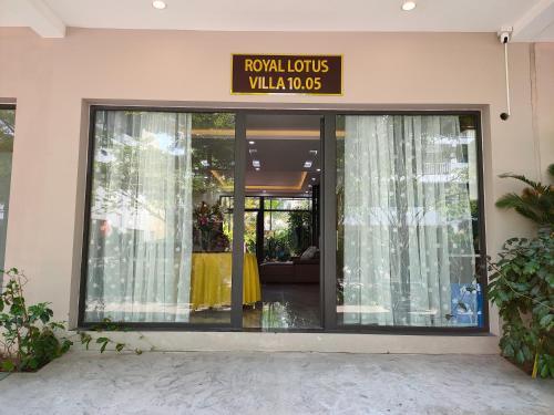 Villa Royal Lotus 10.05