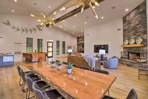 Riverfront Heber Springs Home With Dock And Slip!