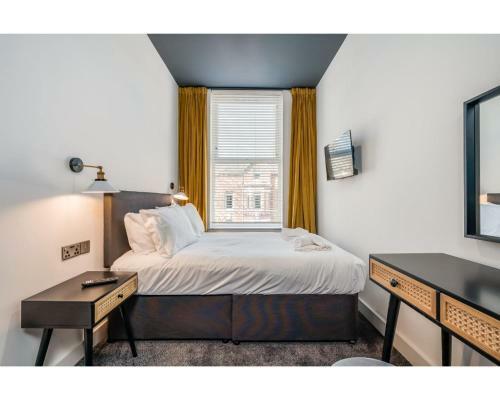 Central Belfast Apartments: University Street