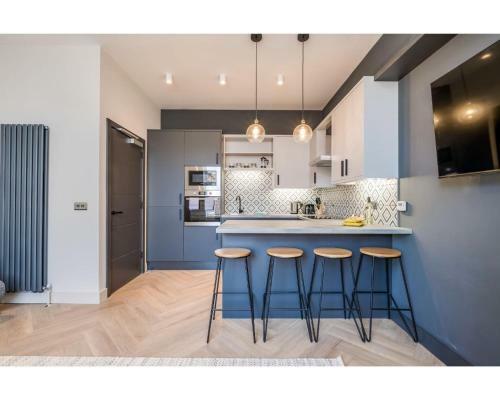 Central Belfast Apartments: University Street