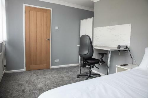 Impeccable 2-bed Home Close To City Centre!!