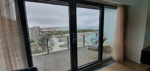 Seaview Apartment By Spectrum Residence