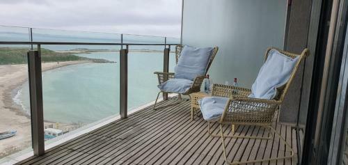 Seaview Apartment By Spectrum Residence