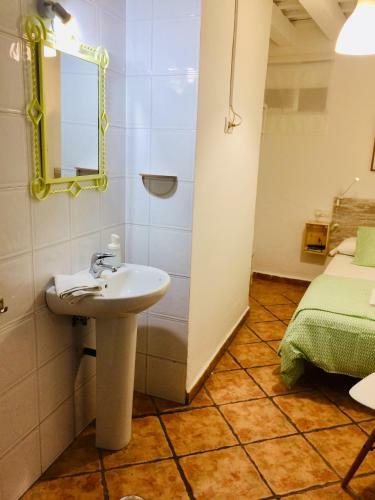 Hostal Hospederia La Cantarera