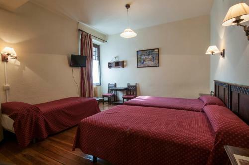 Hostal Ayestaran II