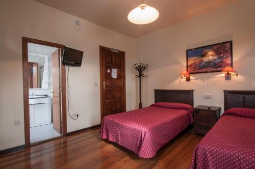 Hostal Ayestaran II