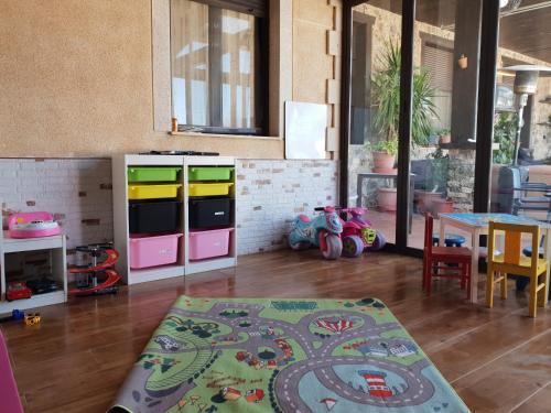 Hostal Caba�as