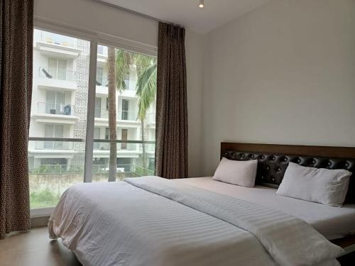 Modern Apartment In Calangute. Smart_spacious_pool