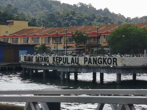C 13 Lot 10 Pangkor Leisure Beach Studio