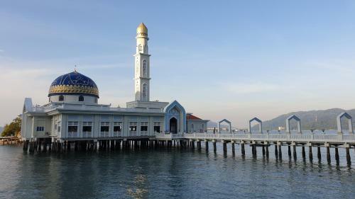 C 13 Lot 10 Pangkor Leisure Beach Studio