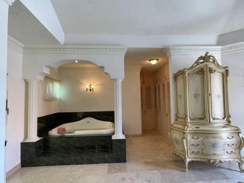 Apartamento Hermosa Residencia Italiana Con Alberca Privada