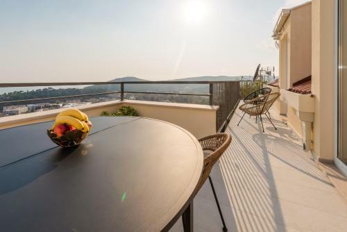 Divine Apartment