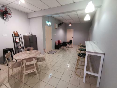 Szhnn Shophouse