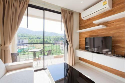 Lake Side, Lamour Apartment