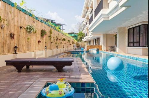 Lake Side, Lamour Apartment