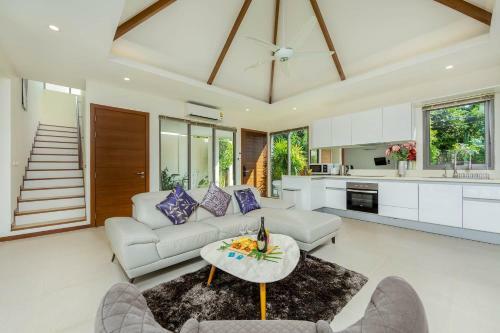 Villa Batam Laem Ka Style By Tropiclook