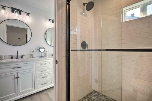 Charming San Diego Apartment - Walk To Bay!