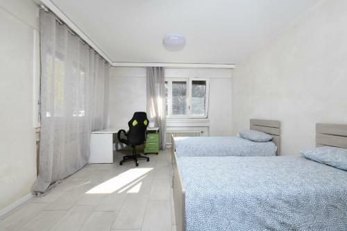 Hostal Swisshomebnb Guest House
