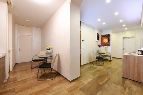 Hostal Swisshomebnb Guest House