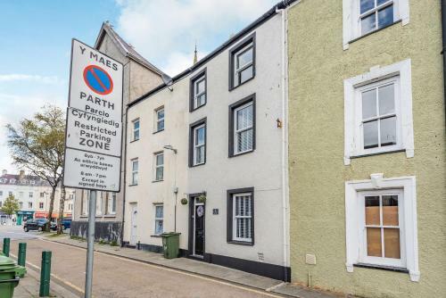 4 Segontium Terrace