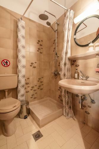Hostal Calliope Rooms 1