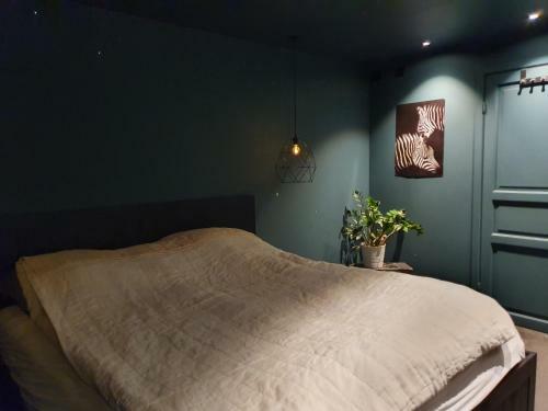 Spacious And Kid Friendly Villa With Garden
