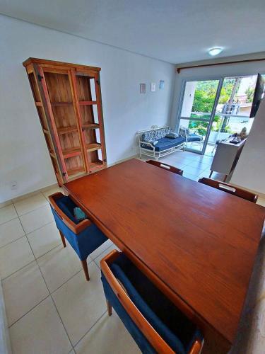 Apartamento Praia Da Enseada, Tranquilidade E Lazer.