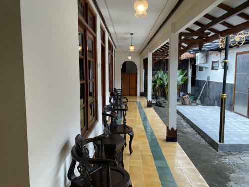 Villa Ndalem Langen Kusumo