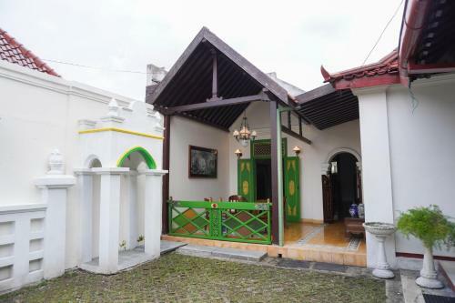 Villa Ndalem Langen Kusumo