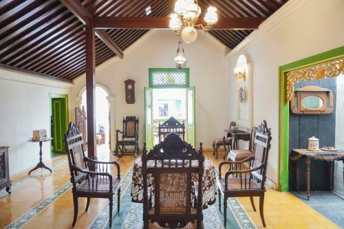 Villa Ndalem Langen Kusumo