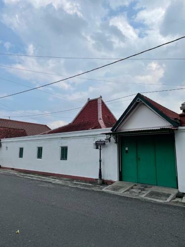 Villa Ndalem Langen Kusumo