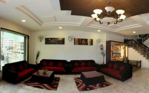 Hotel Dolphin