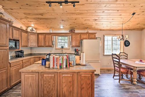 4-season Mountain Escape With Breathtaking View