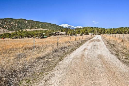 4-season Mountain Escape With Breathtaking View