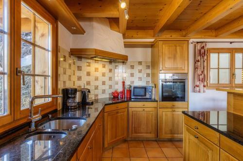 Groot 10 Pers Ski-in Chalet Met Openhaard En Garage