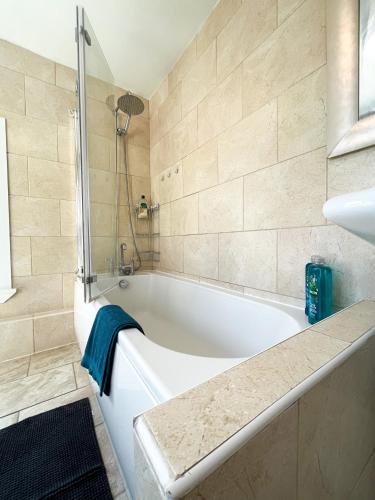 Apartamento ***3 Bedroom Home Away From Home With Bbq Grill***