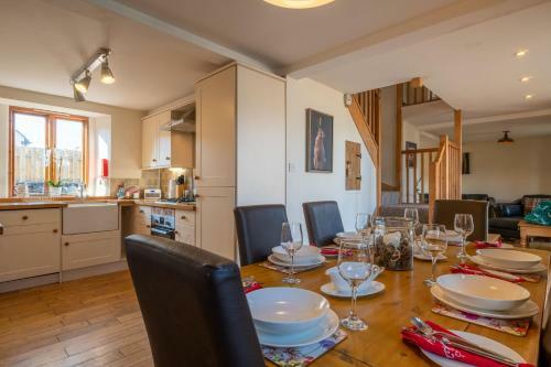 Moorfoot Court Cottages