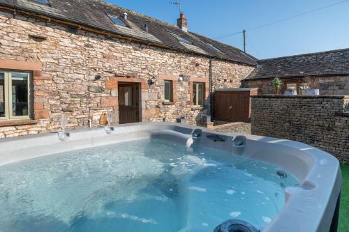 Moorfoot Court Cottages