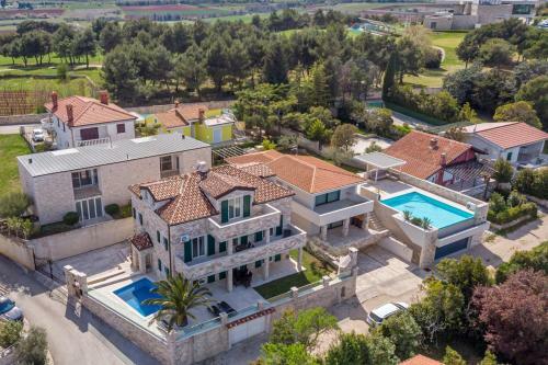 Villa Milena With Pool And Sea View