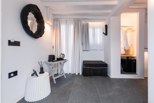 She Mykonos - Luxury Apartments