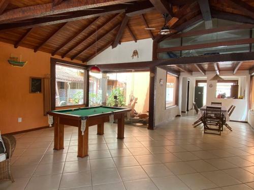 Casa Em Sahy Com Piscina