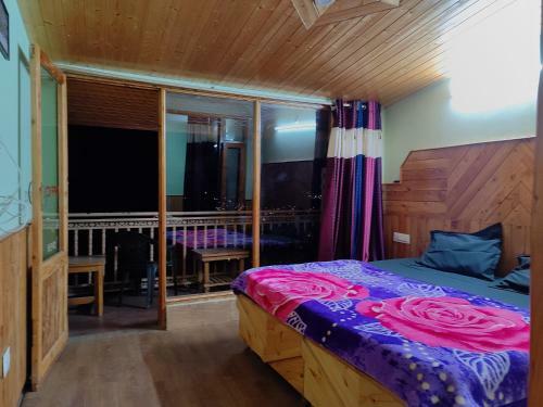 Interval Homestay And Cafe