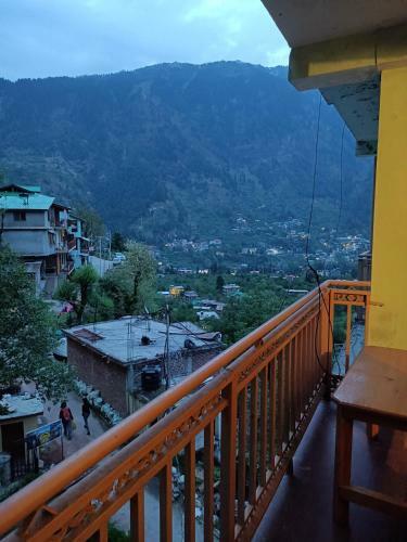 Interval Homestay And Cafe