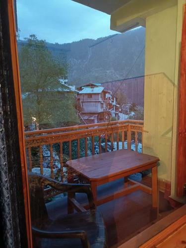 Interval Homestay And Cafe