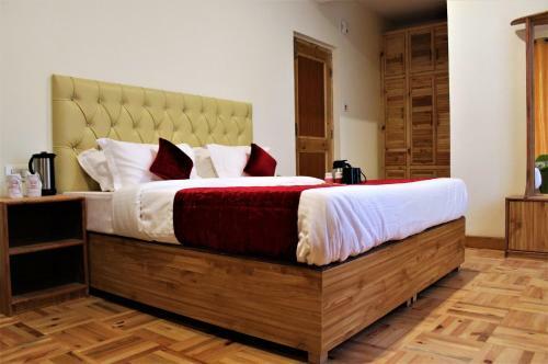 Hotel Nirvana Premium In