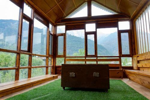 Snow Mount Villa