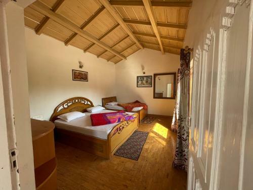Hotel Shri Shail Inn