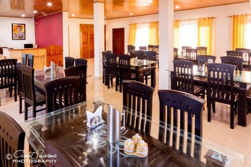 Hotel Shri Shail Inn