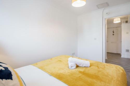 Bright And Cozy 2-bed Apartment In Dagenham